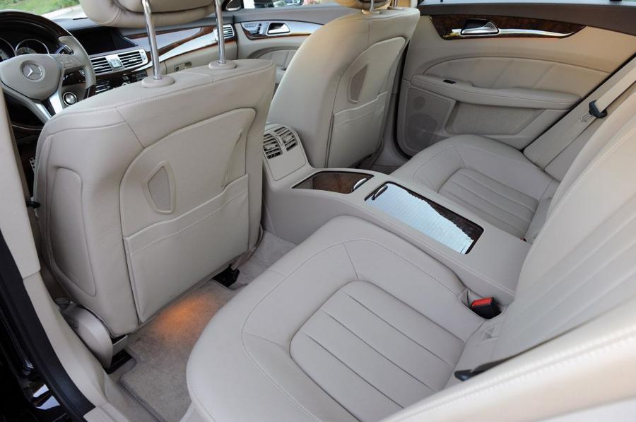  Mercedes-Benz CLS550 2012 года  (фото 8 из 121)